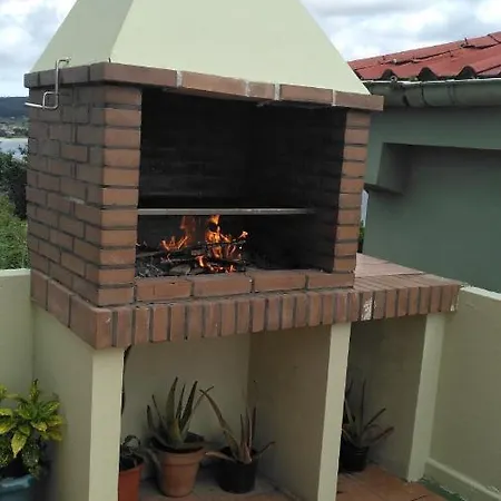 Casa Caxota: Planta Baja Con Terraza Y Vistas Al Mar * Finisterra