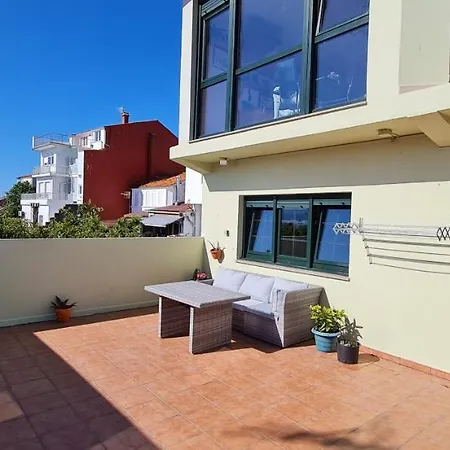 Casa Caxota: Planta Baja Con Terraza Y Vistas Al Mar * Finisterre